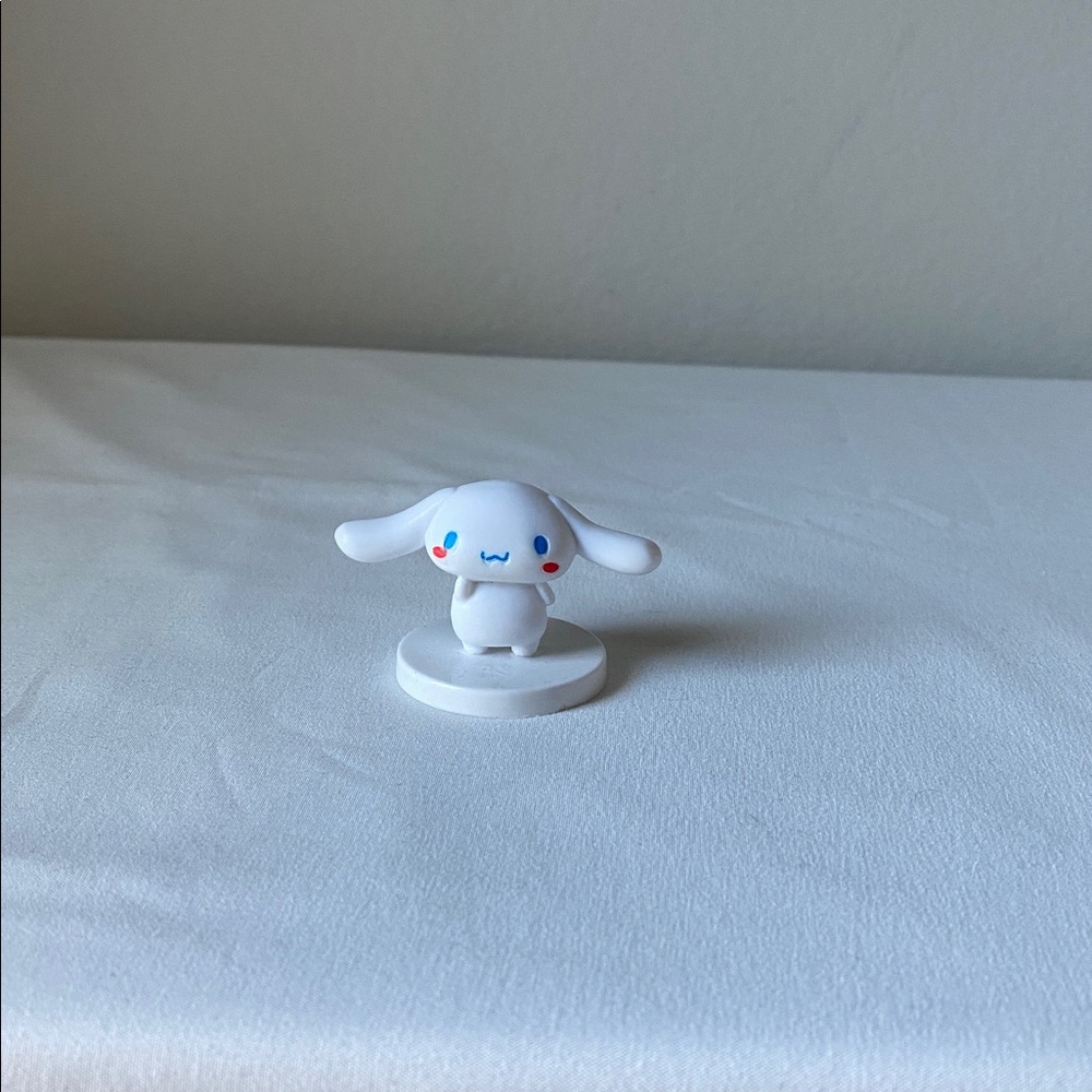 Sanrio Mini Cinnamoroll Figure